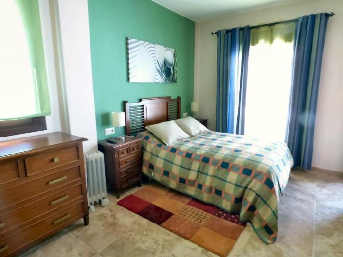 Image No.24-3 Bed Townhouse for sale