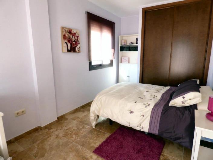 Image No.30-3 Bed Townhouse for sale