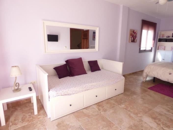 Image No.33-3 Bed Townhouse for sale