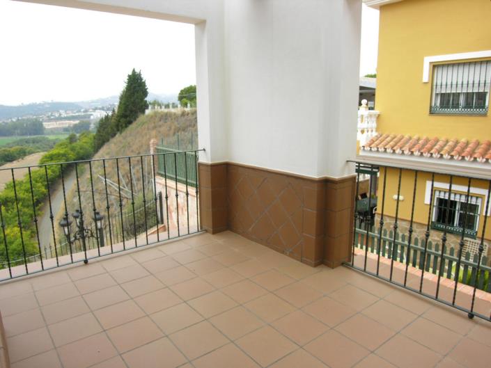 Image No.19-3 Bed Villa for sale