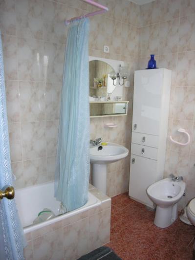 Image No.10-2 Bed Townhouse for sale