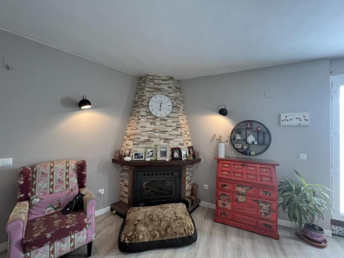 Image No.7-4 Bed Townhouse for sale