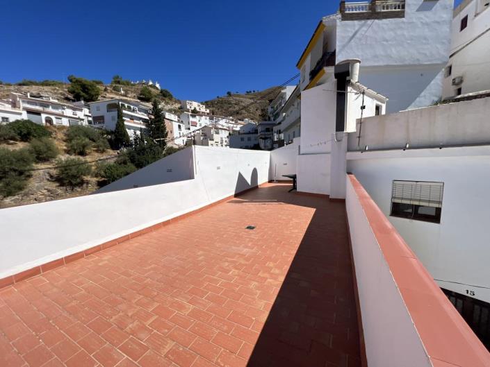 Image No.31-4 Bed Townhouse for sale