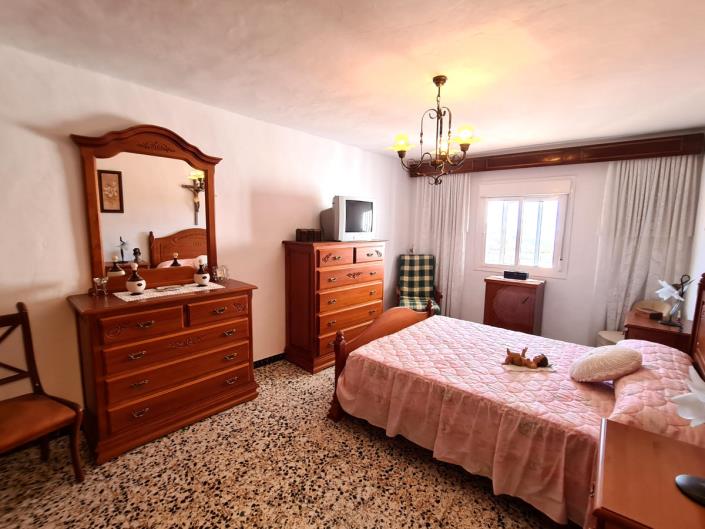 Image No.9-4 Bed Townhouse for sale