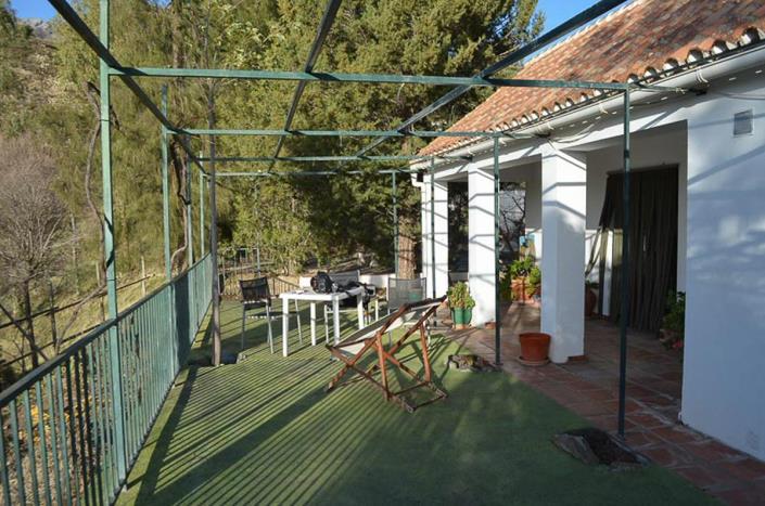 Image No.9-3 Bed Country Property for sale