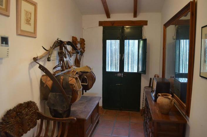 Image No.10-3 Bed Country Property for sale