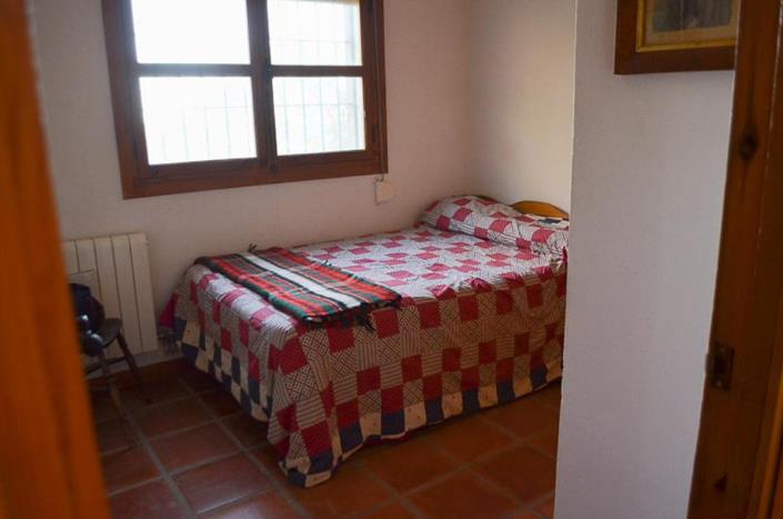 Image No.23-3 Bed Country Property for sale