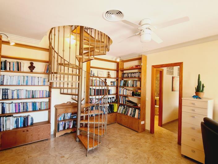 Image No.30-4 Bed Villa for sale