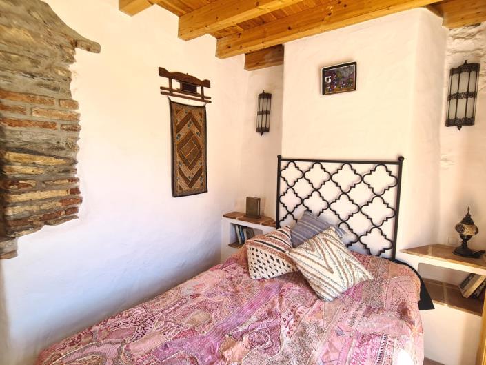 Image No.19-4 Bed Townhouse for sale