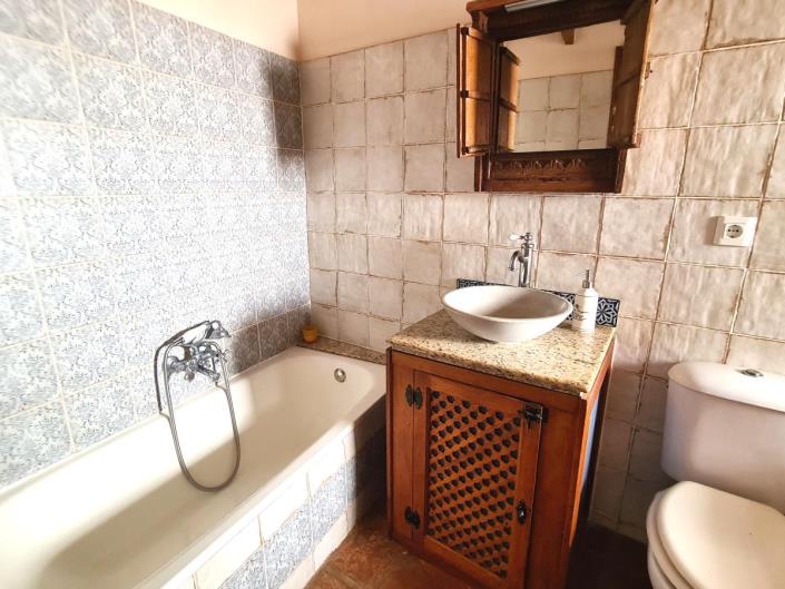 Image No.32-4 Bed Townhouse for sale