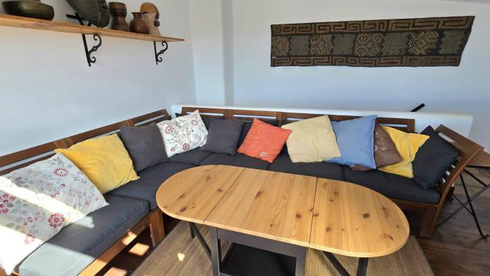 Image No.17-1 Bed Townhouse for sale