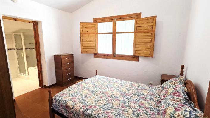 Image No.56-5 Bed Villa for sale