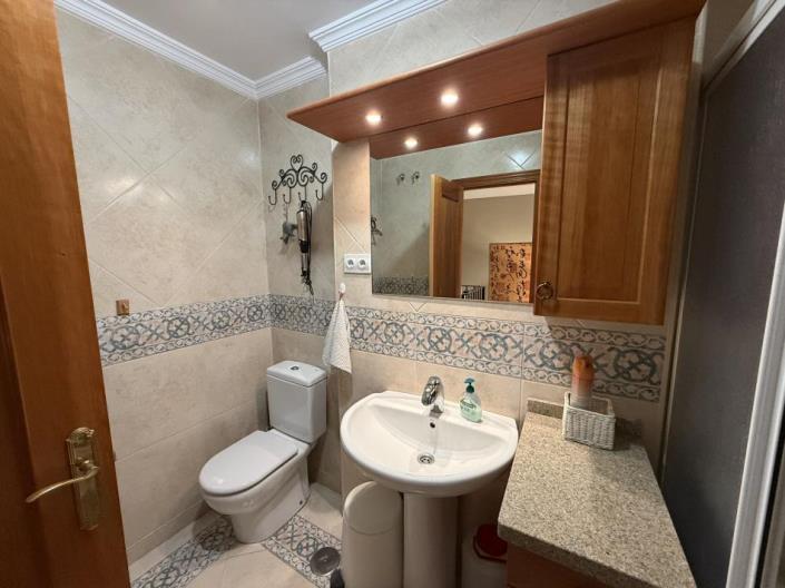 Image No.21-3 Bed Townhouse for sale