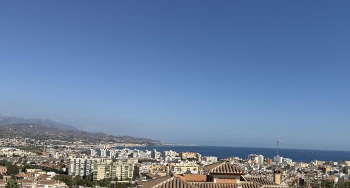 Image No.35-3 Bed Townhouse for sale