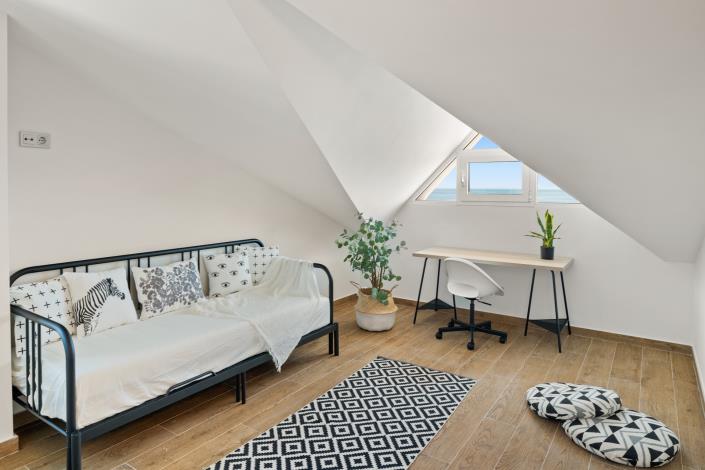 Image No.20-3 Bed Penthouse for sale