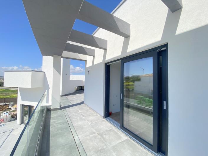 Image No.7-3 Bed Villa / Detached for sale