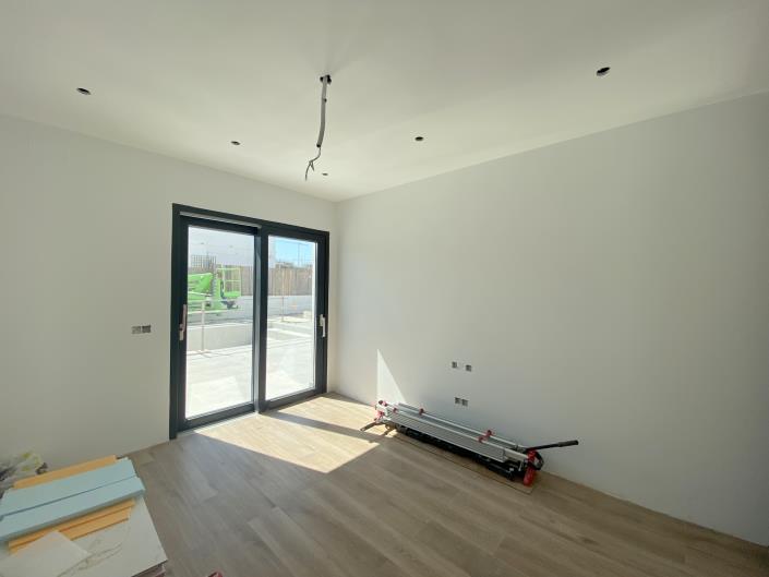 Image No.12-3 Bed Villa / Detached for sale