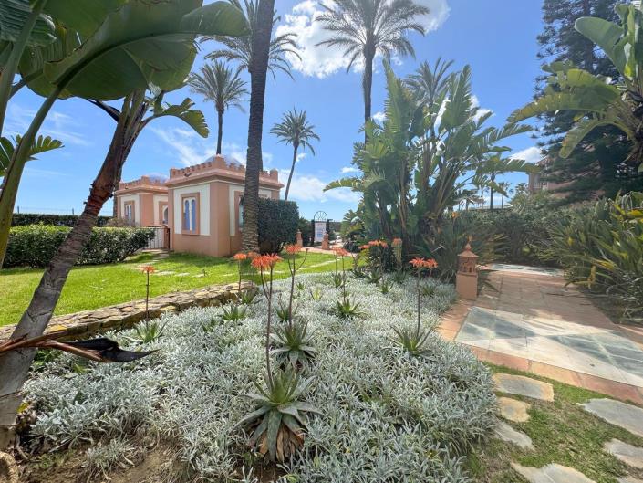 Image No.33-2 Bed Apartment for sale