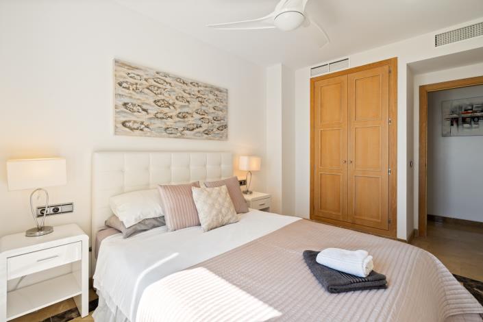 Image No.19-3 Bed Apartment for sale