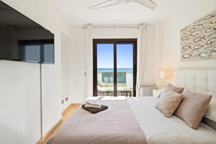 Image No.20-3 Bed Apartment for sale