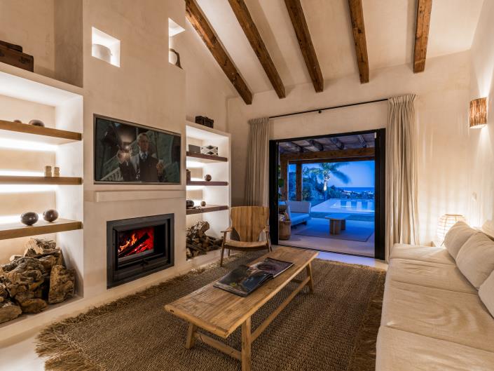 Image No.45-6 Bed Villa / Detached for sale