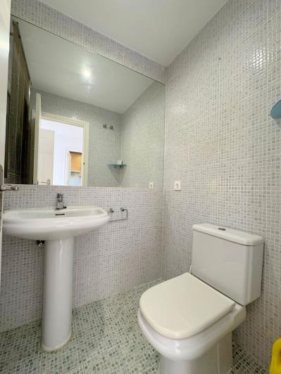 Image No.15-3 Bed Townhouse for sale