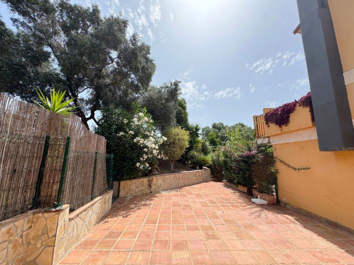 Image No.5-3 Bed Townhouse for sale