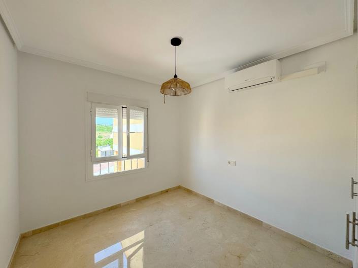 Image No.16-3 Bed Townhouse for sale