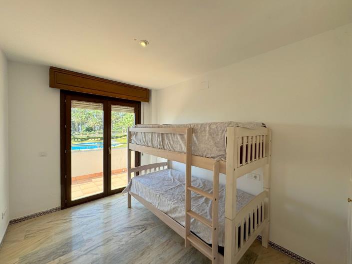 Image No.8-4 Bed Townhouse for sale