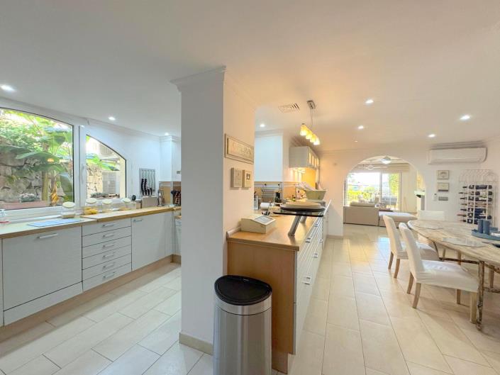 Image No.5-3 Bed Apartment for sale