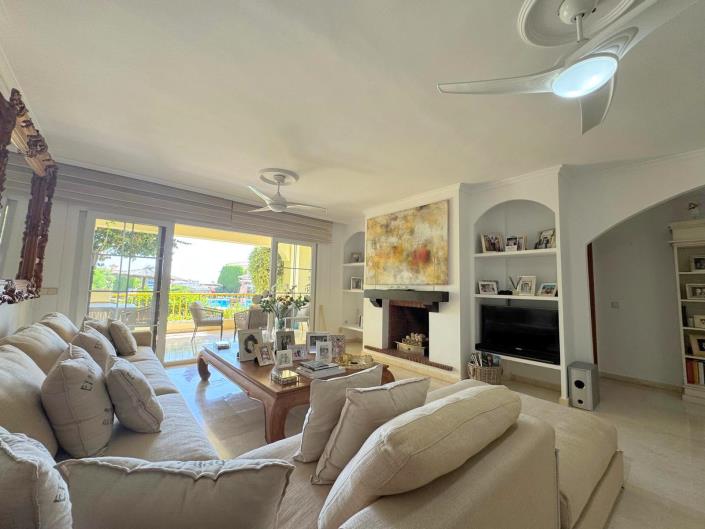 Image No.11-3 Bed Apartment for sale