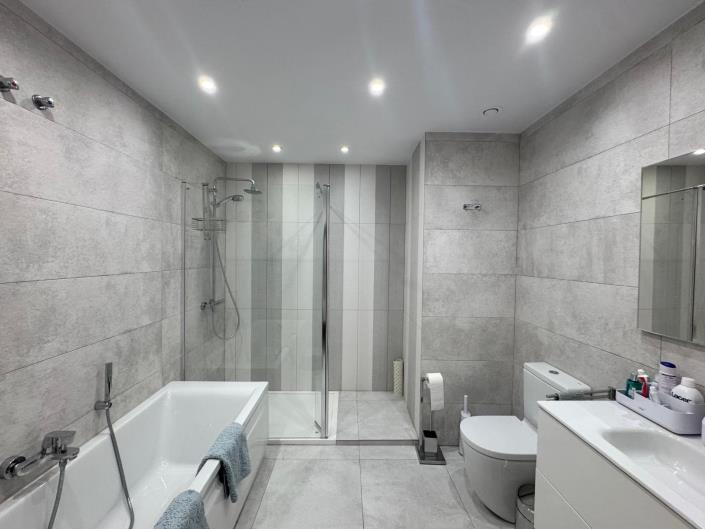 Image No.25-3 Bed Apartment for sale