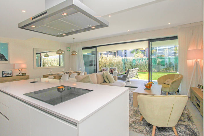 Image No.3-3 Bed Property for sale