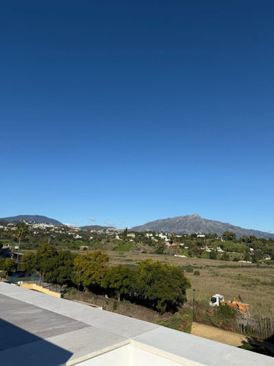 Image No.14-3 Bed Property for sale