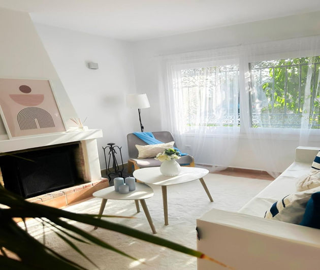 Image No.2-2 Bed Property for sale