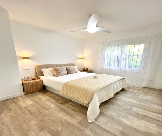 Image No.3-2 Bed Property for sale