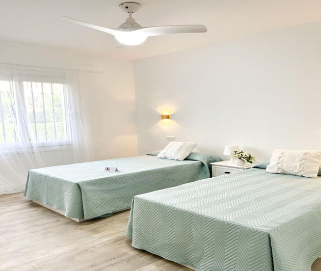 Image No.4-2 Bed Property for sale