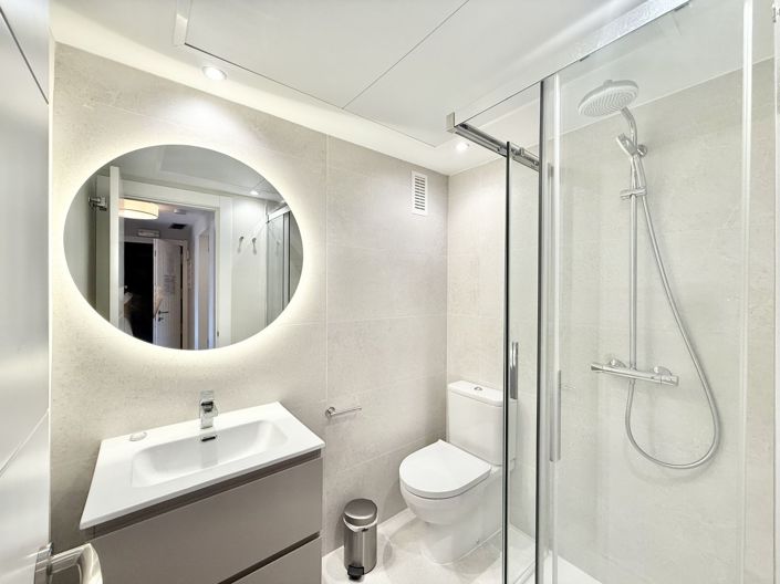 Image No.10-2 Bed Apartment for sale