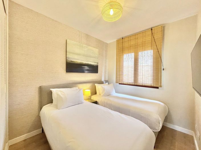 Image No.15-2 Bed Apartment for sale