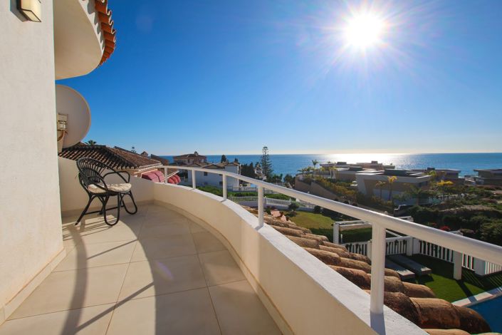 Image No.3-4 Bed House for sale