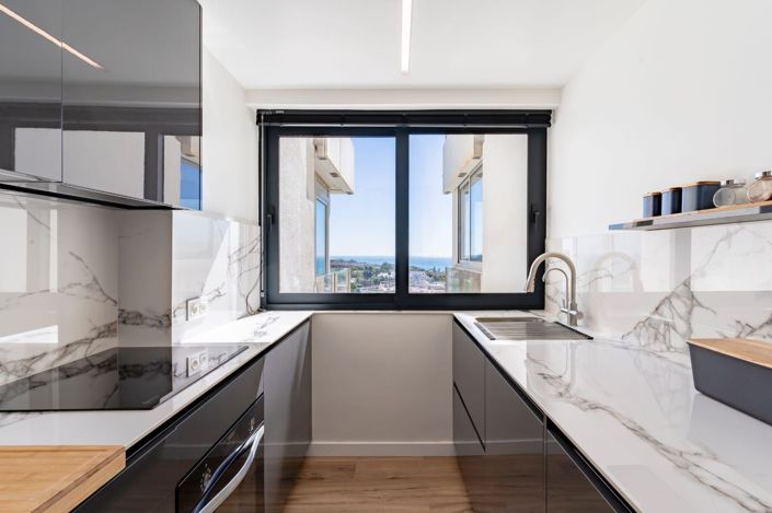 Image No.12-3 Bed Apartment for sale