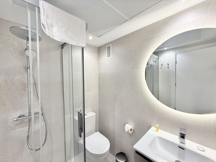 Image No.13-2 Bed Apartment for sale