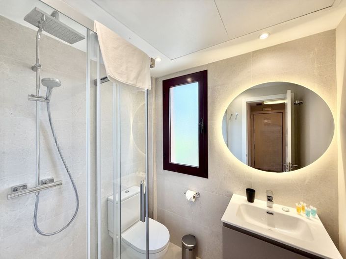 Image No.12-2 Bed Apartment for sale