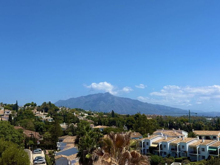 Image No.3-3 Bed Apartment for sale