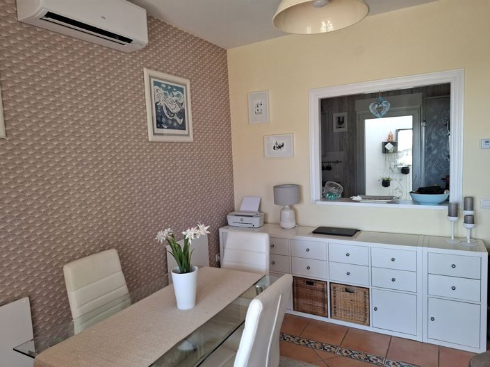 Image No.15-2 Bed Townhouse for sale