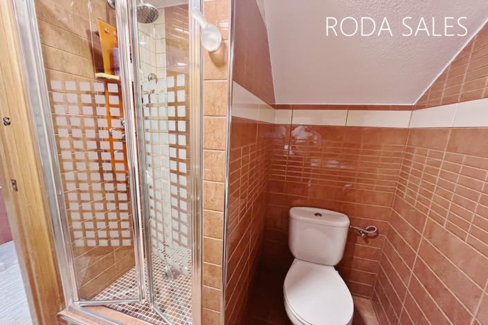 Image No.12-3 Bed Chalet for sale