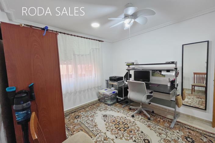 Image No.15-3 Bed Chalet for sale