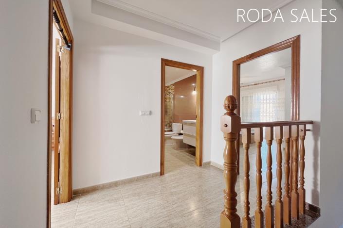 Image No.21-3 Bed Chalet for sale