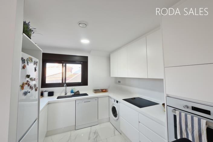 Image No.6-2 Bed Penthouse for sale