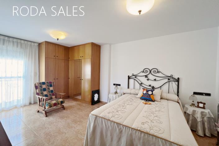 Image No.27-3 Bed Townhouse for sale